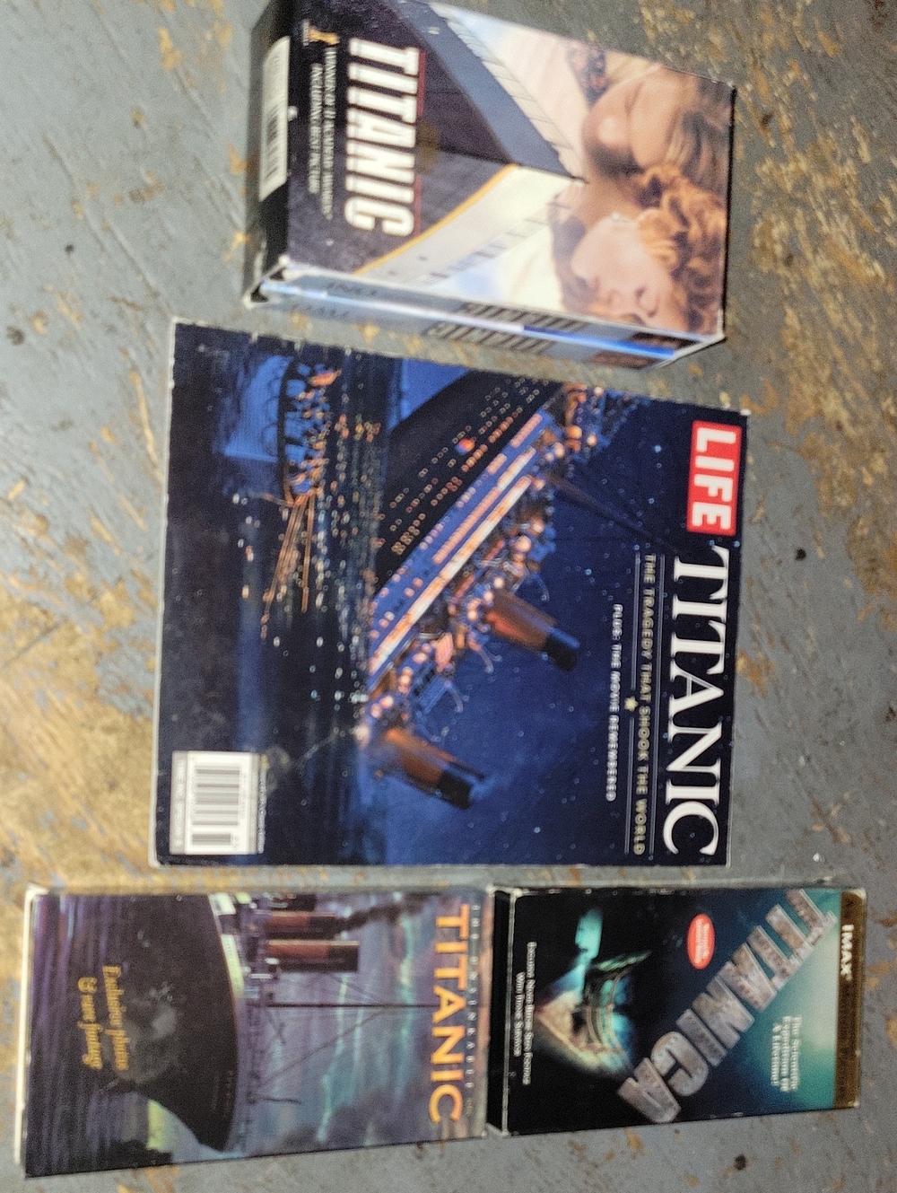 Titanic Collector VHS Media Set & Book- Blue Covers